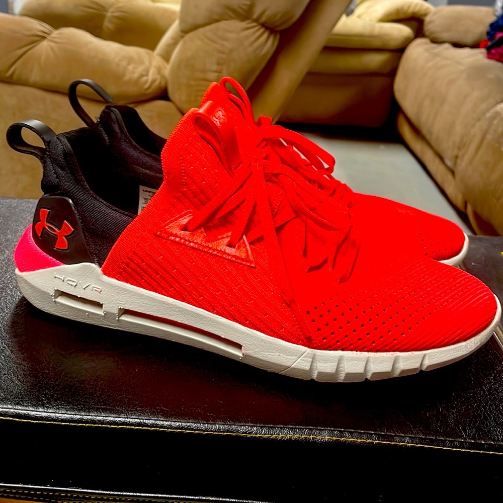 Under Armor Mens Hovr Shoe